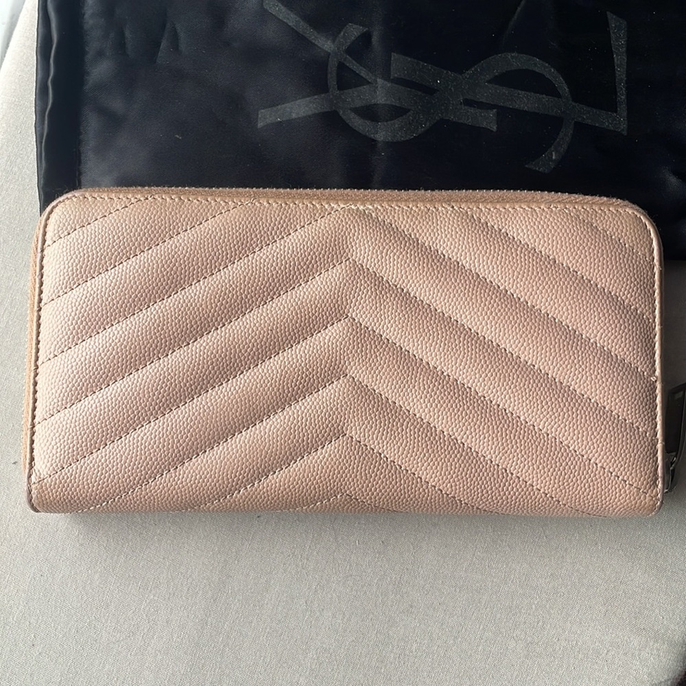 YSL wallet in blush pink silver hardware with dust bag and COA - Picture 4 of 16